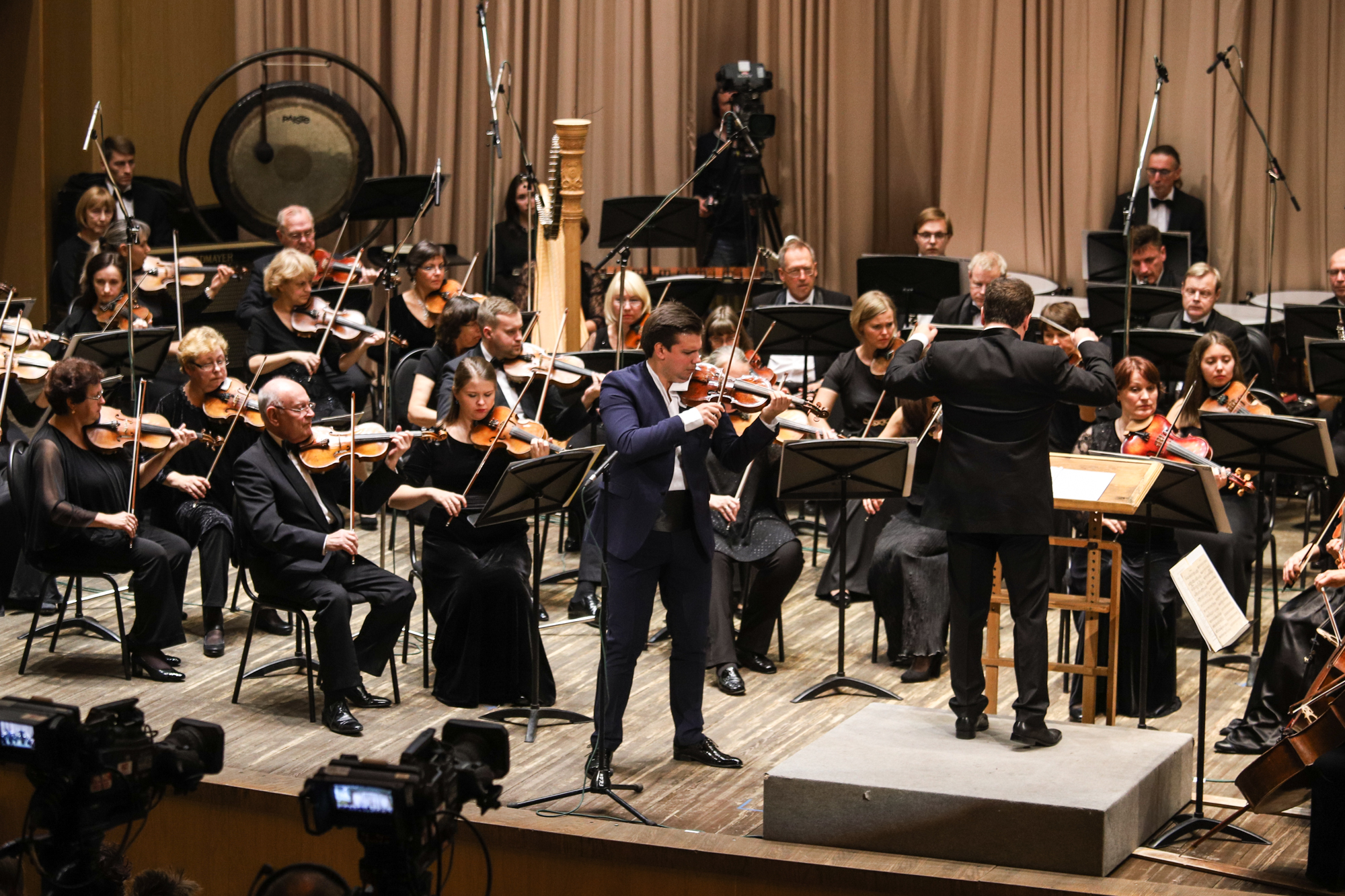Брамс концерт для скрипки